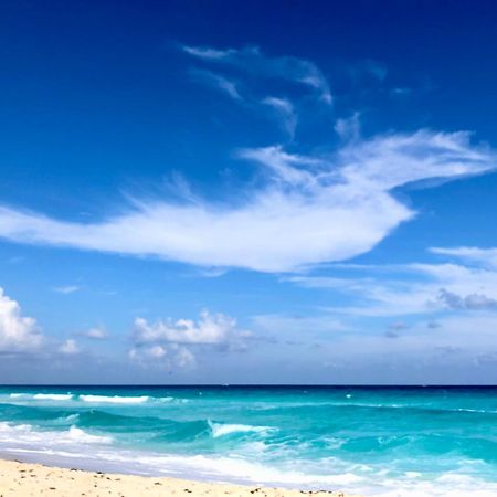 Solymar Condos On The Beach Cancun Exterior photo
