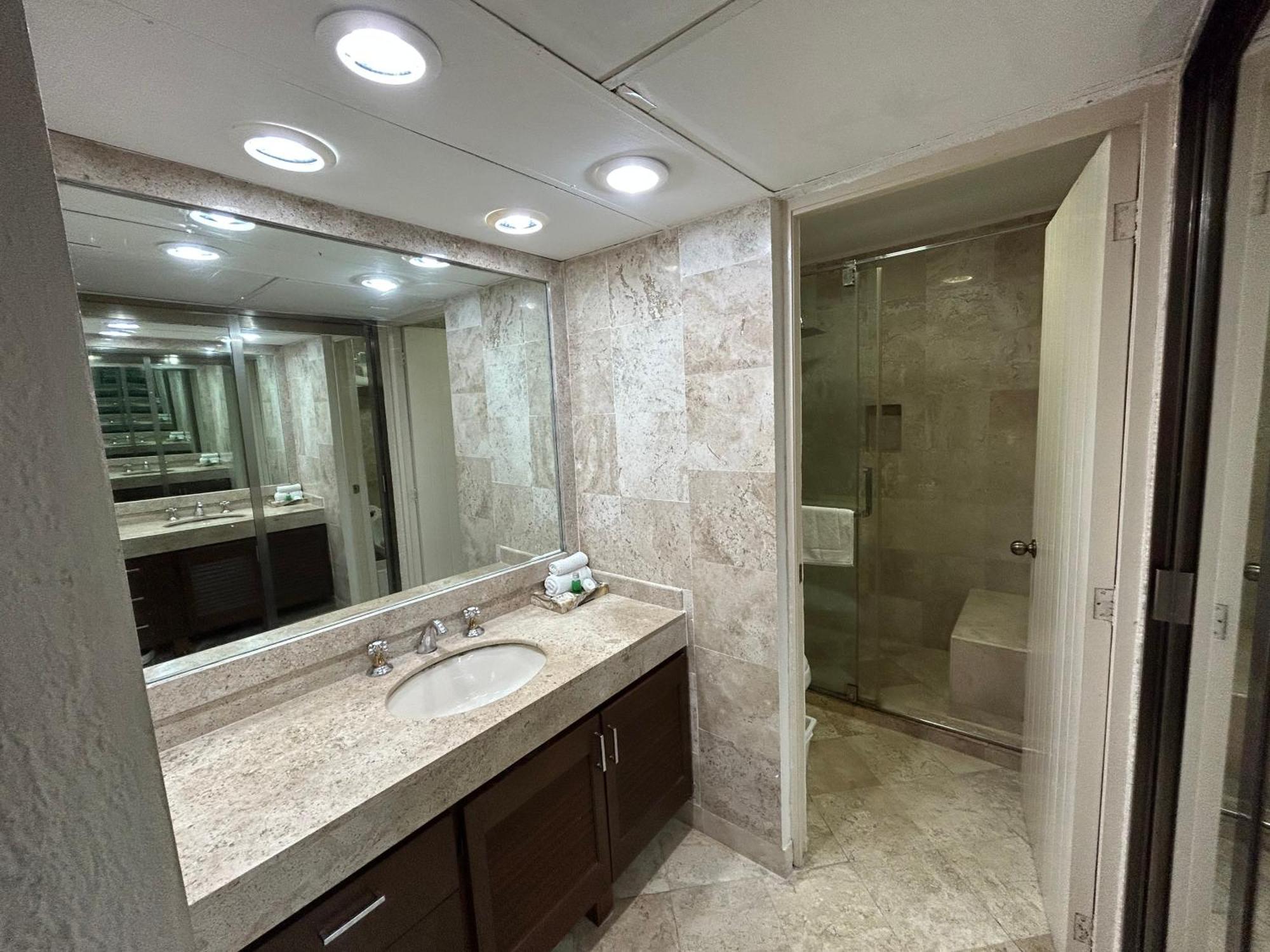 Solymar Condos On The Beach Cancun Room photo