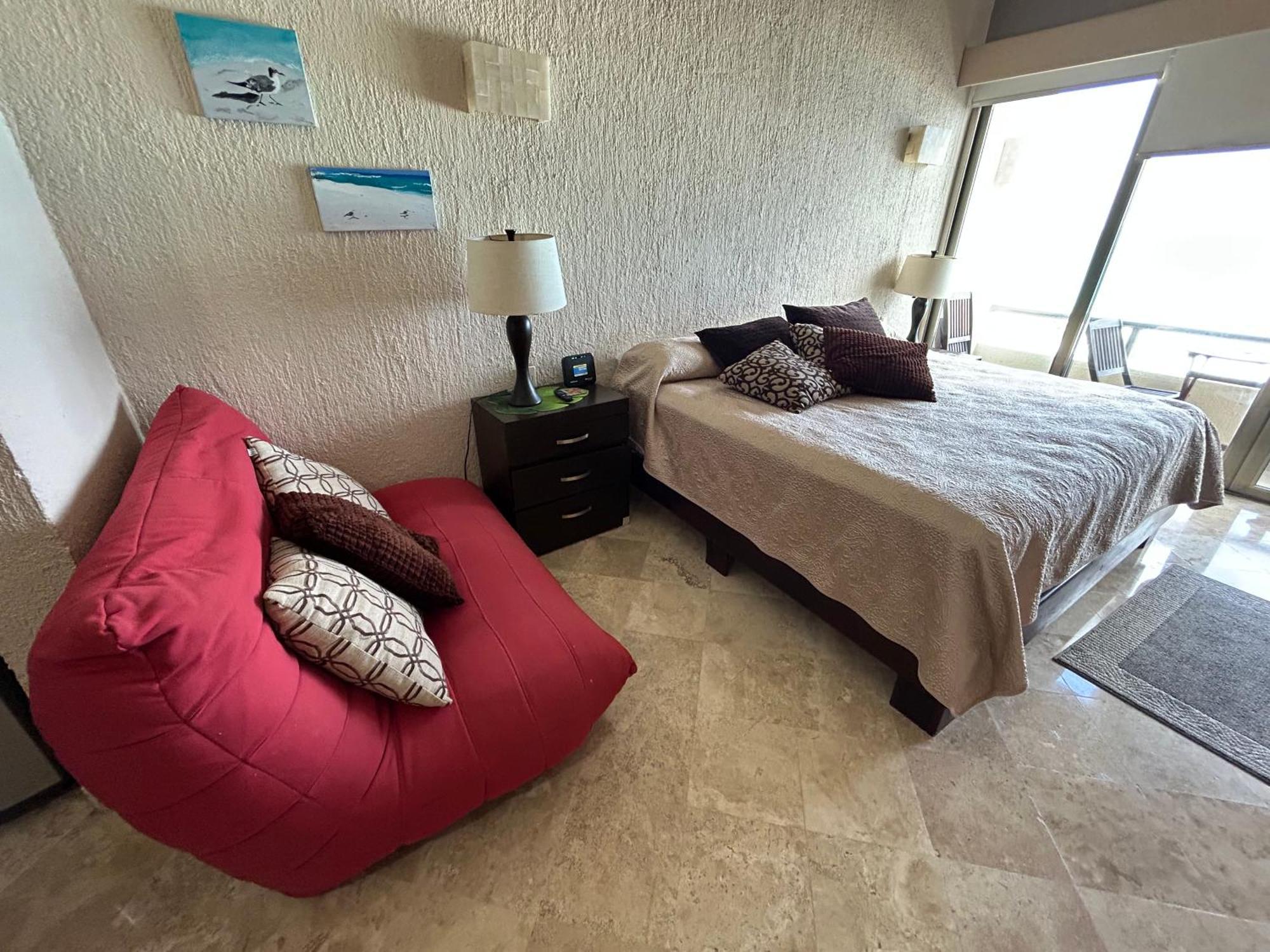 Solymar Condos On The Beach Cancun Room photo
