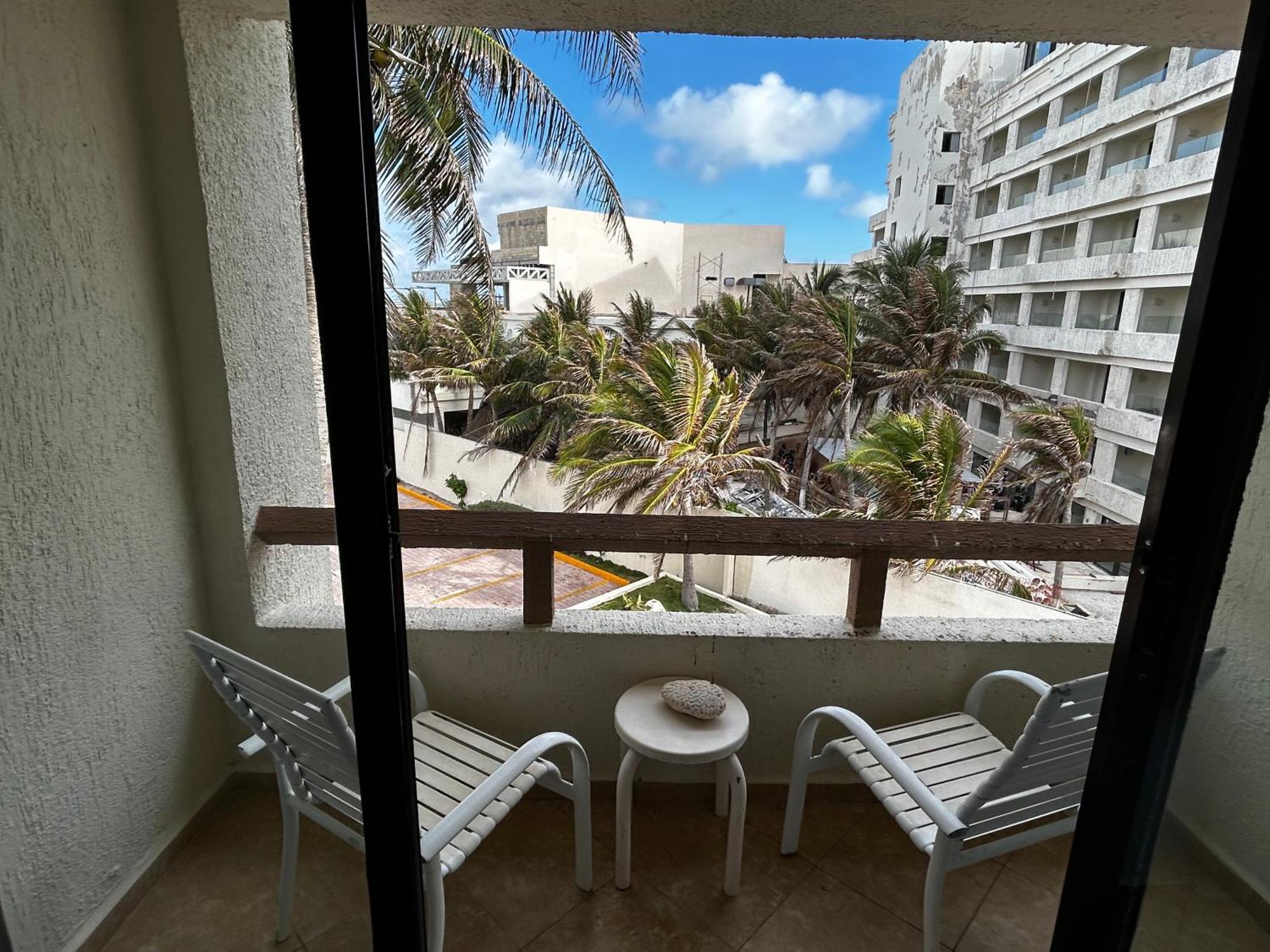 Solymar Condos On The Beach Cancun Room photo